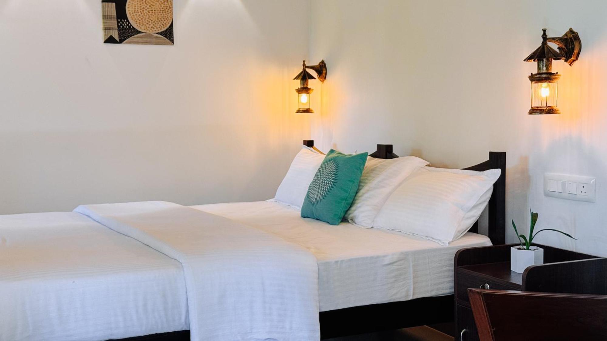 Calm Shack - 2 Bedroom-Boutique Farm Stay مونار المظهر الخارجي الصورة